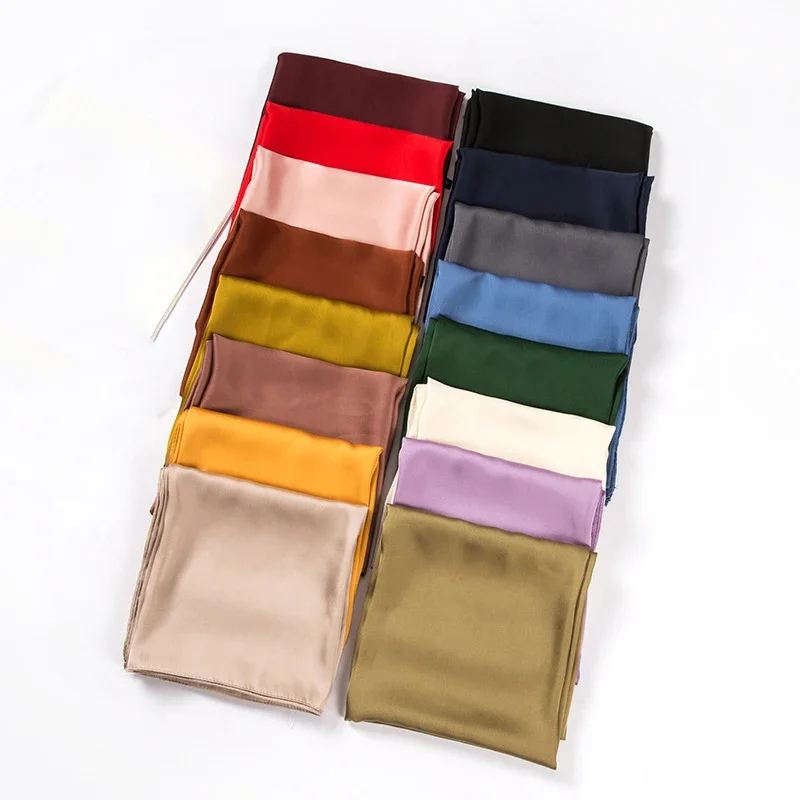 Sciarpa in Raso da Donna 70cm, - Ascot Neck Scarf recensione e prezzo